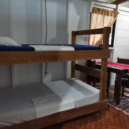 Hostal Cecilia Puerto Viejo de Talamanca エクステリア 写真