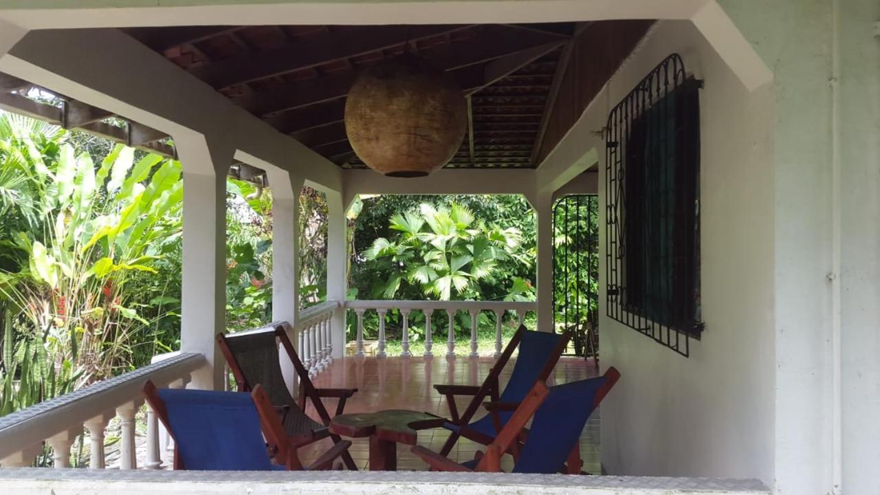 Hostal Cecilia Puerto Viejo de Talamanca エクステリア 写真