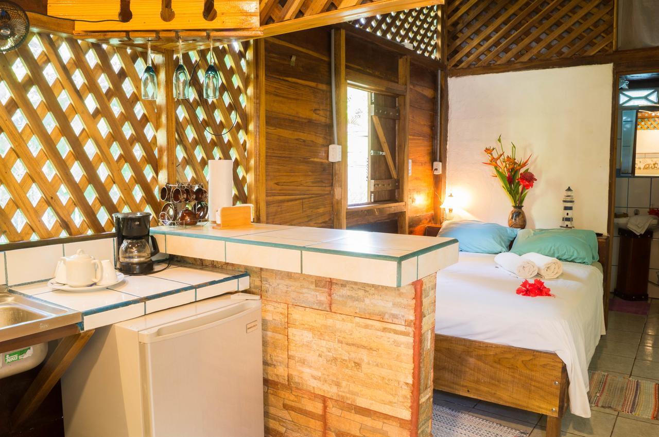 Hostal Cecilia Puerto Viejo de Talamanca エクステリア 写真